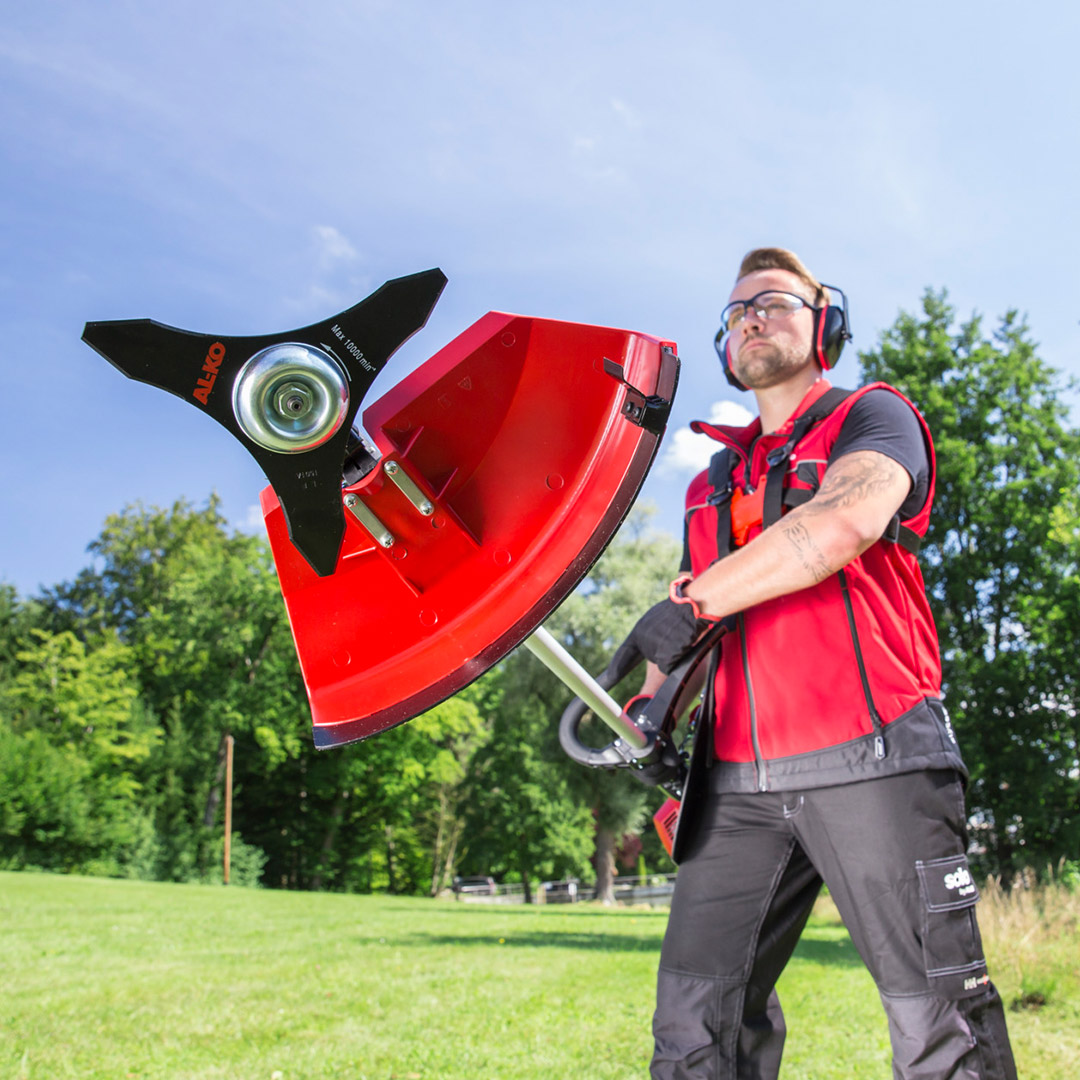 Trimmer sau motocoasa pe benzina AL-KO